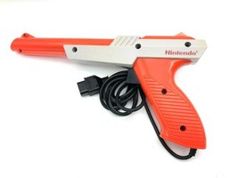 Nintendo 1985 Zapper Gun ~ Orange Colored  - £19.97 GBP