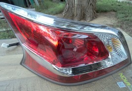2014-2015 Nissan Altima >< Taillight Assembly Incandescent >< Left Side - £61.57 GBP