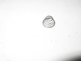 LIONEL POST-WAR 671-151 - CONICAL TRUCK SPRING FOR TURBINE LOCOS  NEW - B8 - $0.99