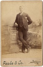 Late 1800s Cabinet Photo of Well Dressed Young Man in Suit - £6.87 GBP