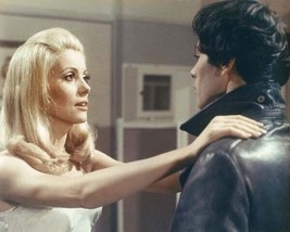 Belle de Jour 1967 Catherine Deneuve looks at Pierre Clementi 8x10 inch photo - £7.66 GBP