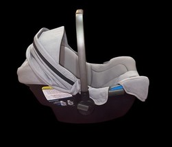 Nuna PIPA with Inserts image 6