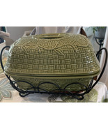 TEMPTATIONS ORCHARD VINE GREEN BASKET WEAVE 4 Qt Covered Casserole Dish W Rack - £17.46 GBP