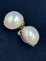 Vintage JOSEPH MAZER JOMAZ Faux Pearl &amp; Gold Tone Clip On Earrings Signed - £18.30 GBP