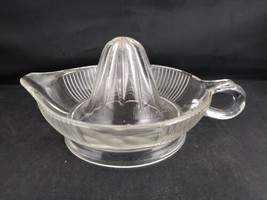 Clear Glass Juicer - Lemon Orange Juicer With Handle and Spout Good Condition - £4.77 GBP