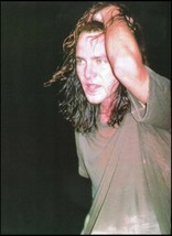 Pearl Jam Eddie Vedder live onstage 1994 Vs. Tour 8x11 color pinup photo print - £3.22 GBP