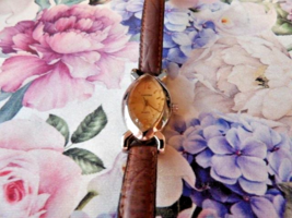 Vintage Lavoni Ladies Watch Quartz Gold &amp; Silver Leather Band New Battery - £11.47 GBP