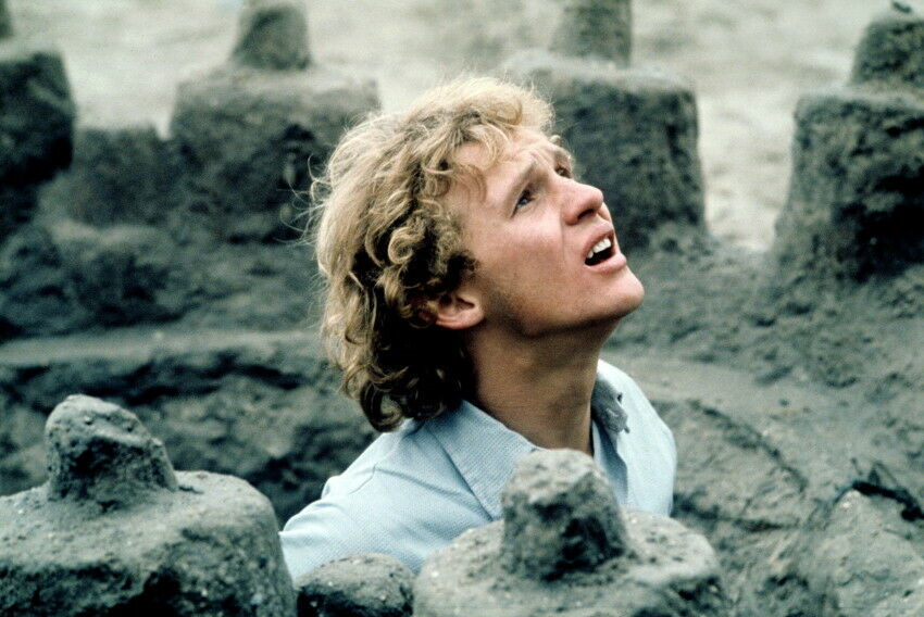 Primary image for Equus, Peter Firth as Alan Strang looking upward 4x6 photograph