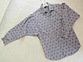 Ladies Shirt Size M Dolman Long Sleeve Black Print on Gray $36 Value NWOT - £10.60 GBP