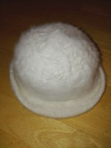 Vintage Betmar Ladies Winter White Angora Blend Bucket HAT-STYLE #379-LOVELY - £9.48 GBP