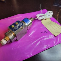DYNISCO PT303-2C Pressure Transmitter GE 3102J42-8 200 PSIG 0-5VDC CALIB... - $693.00