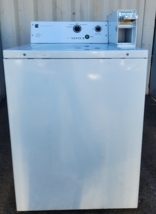 WHIRLPOOL COIN OPERATED TOP LOAD WASHER MODEL CAE2745FQ0 SN:C85060398[REF] - $742.50