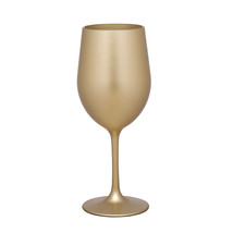 Set of Four Gold Acrylic Stemmed All Purpose Wine Glasses - $3,446.12 MXN