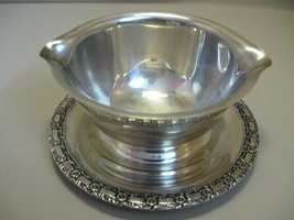 International Silver Co Dual Gravy Boat Attach Under plate Camelot Actual 1964 - £12.71 GBP