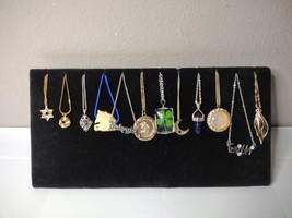 Lot Of 12 Pendant Necklaces Clover, Star, Moon, Crystal, Faith - £27.91 GBP