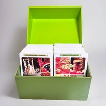 Vtg 1971 The Betty Crocker Recipe Card Library Two Tone Green Cookbook File Box - £17.48 GBP