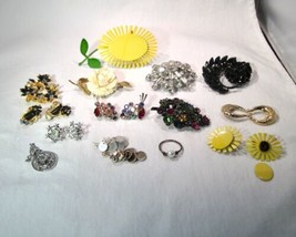 Vintage Sterling Silver and Costume Jewelry - Lot of 14 - K1581 - $110.88