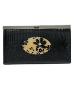 DEBBIE BROOKS CROC EMBOSSED BLACK LEATHER HAND SIGNED WALLET - $1,844.04 MXN