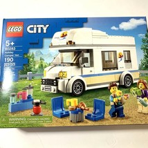LEGO City Holiday Camper Van 60283 Building Kit (190 Pieces) Collectible... - £29.31 GBP