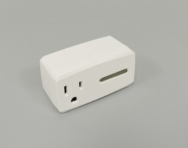 Insignia NS-SP1X7 Wi-Fi Smart Plug - White image 2