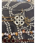 Lot Of 6 Costume Jewelry Necklaces 2 Pair Earrings - €20,30 EUR