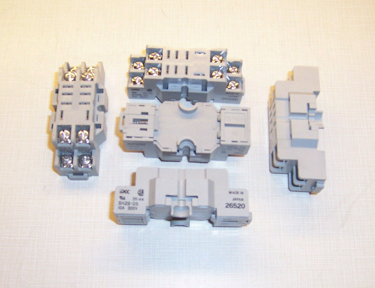 IDEC model SH2B-05 IDEC Screw Terminal Relay Socket 5pc. Lot, NOS #1 - $2.90