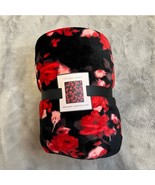 Victoria&#39;s Secret Floral Sherpa Blanket - $786.48 MXN