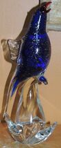 Art Glass Bird Blue 10+&quot; gold inclusions unmarked Italian Murano parrot - $795.86 MXN