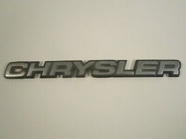 Original Plastic Car Emblem Chrysler [Y65a] - £8.26 GBP