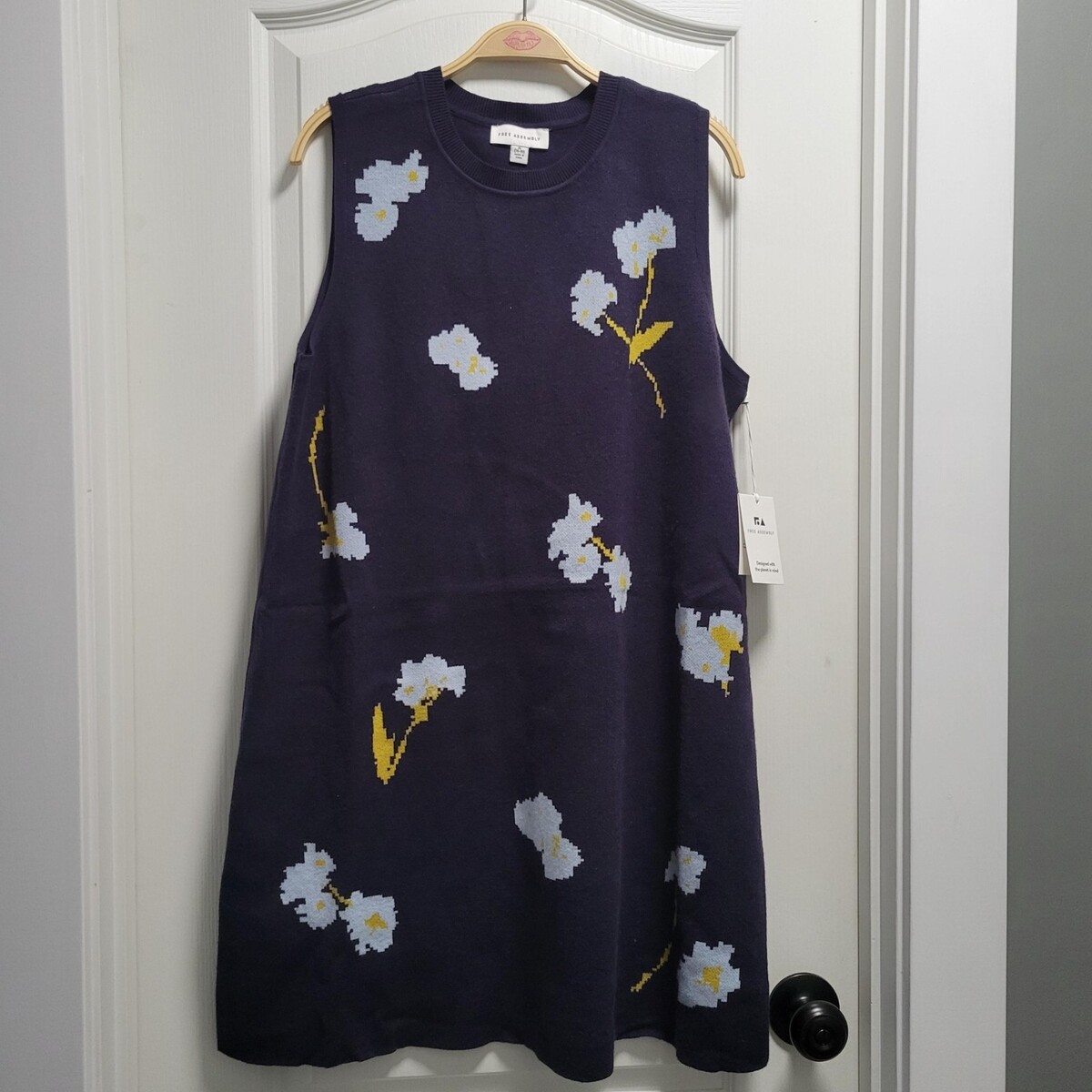 New Free Assembly Women Sleeveless Floral Jacquard Mini Sweater Dress XL... - $23.75