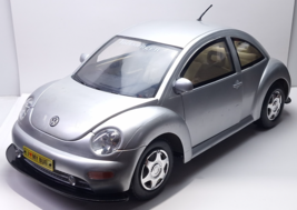 New Bright Toys R/C Volkswagen New Beetle 1:6 CAR ONLY NO REMOTE UNTESTED - $1,200.74 MXN