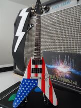 DAVE MUSTAINE (Megadeth) Y2KV US Flag 1:4 Scale Replica Guitar ~New - €20,54 EUR