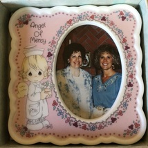 Vintage Precious Moments Pink Picture Frame in Box - $18.00