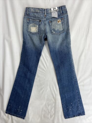 Primary image for Joe's Women's Blue Distressed Denim Jeans 100% Cotton Low-Rise Size 24 NWT