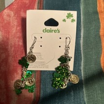 Claire&#39;s St Patricks Day Earrings Green Shamrock Lucky Fashion Jewelry - £10.90 GBP