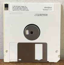 Vtg Macintosh System 7 Tune-Up Floppy Disk - £796.87 GBP