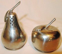 VINTAGE WEB PEWTER SALT &amp; PEPPER SHAKERS APPLE &amp; PEAR FIGURALS #1125 - £9.58 GBP