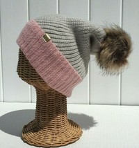 New Women&#39;s Winter Soft Stretchy Two-Tone Knit Faux Fur Pom Ski Beanie H... - £8.99 GBP