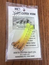 Doc&#39;s Super Catfish Worms / 2 1/2&quot; Rigged Fishing Dip Baits Treble Fish ... - £17.81 GBP