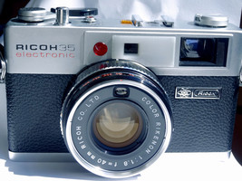 RICOH 35 Electronic, Rangefinder, Defect, Fantastic Rikenon Fast 1.8/40m... - $1,534.54 MXN
