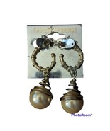 Vintage Womens Pierced Earrings Gold w/Faux Pearl Balls Push on Clips Fa... - $5.61 CAD