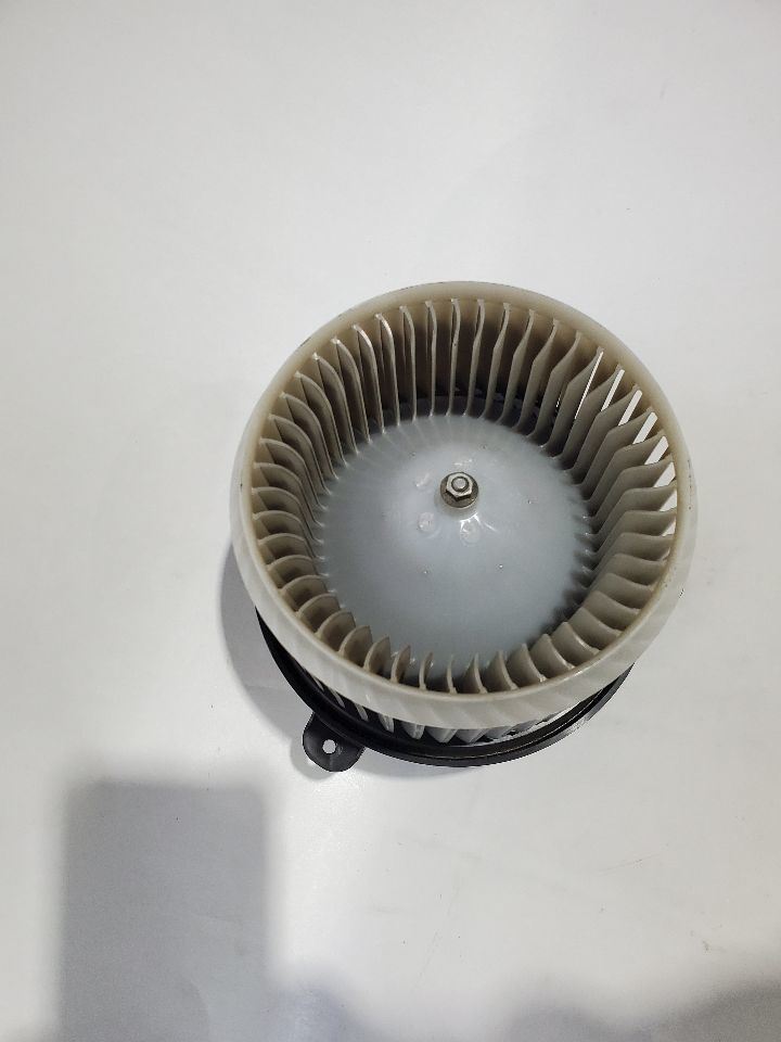 2018 2019 Mitsubishi Outlander SE OEM 2.4L FWD Blower Motor - $68.06