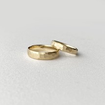 Hammered modern wedding 14K gold rings, Satin 14K gold matching wedding rings - £785.79 GBP