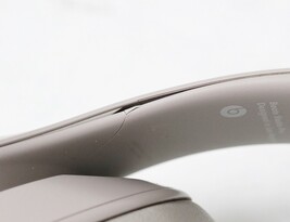 Beats by Dr. Dre Studio Pro Over-the-Ear Wireless Headphones MQTR3LLA Sandstone image 9