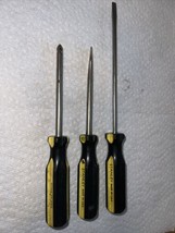 Vintage STANLEY  Black &amp; Yellow Slotted &amp; Phillips Screwdriver #2 Made i... - $12.38