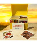 The Betty Crocker Recipe Card Library Vintage 1971 Cookbook File Box Yel... - $33.93 CAD