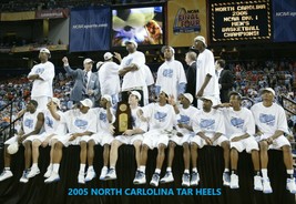 2005 North Carolina Tar Heels 8X10 Nc Team Photo Ncaa Basketball Champs - $4.94
