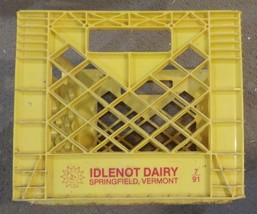 Vintage Idlenot Dairy Milk Crate - Springfield, Vermont  - £19.70 GBP