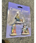 Cobblestone Corners Winter Christmas Village Figurines - $13.72 CAD