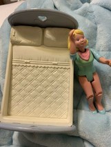 Fisher-Price Loving Family Dollhouse Mom Mother &amp; Full Size Bed 1993 &amp; MORE - £15.57 GBP